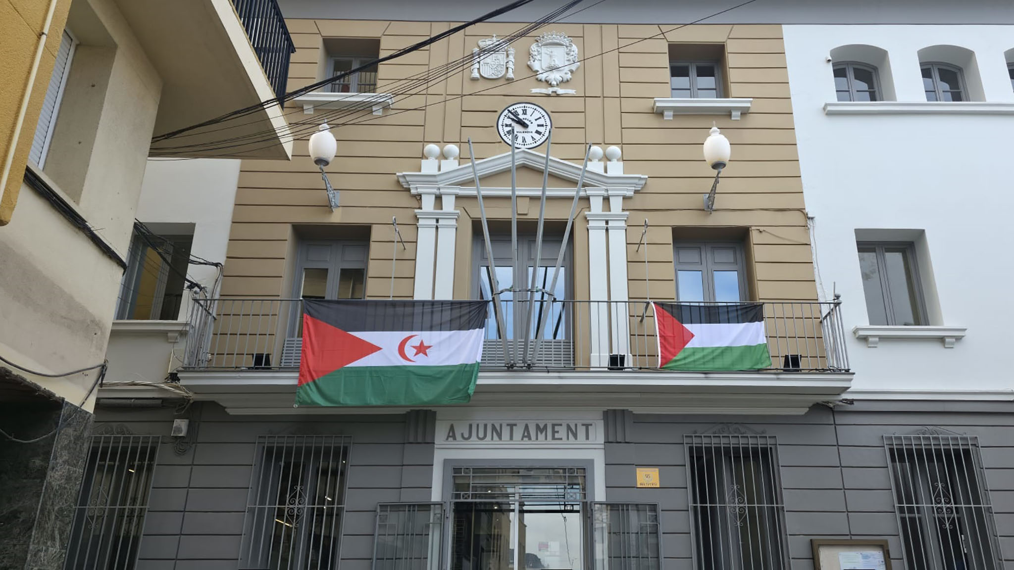 fachada da prefeitura de Pedreguer hoje