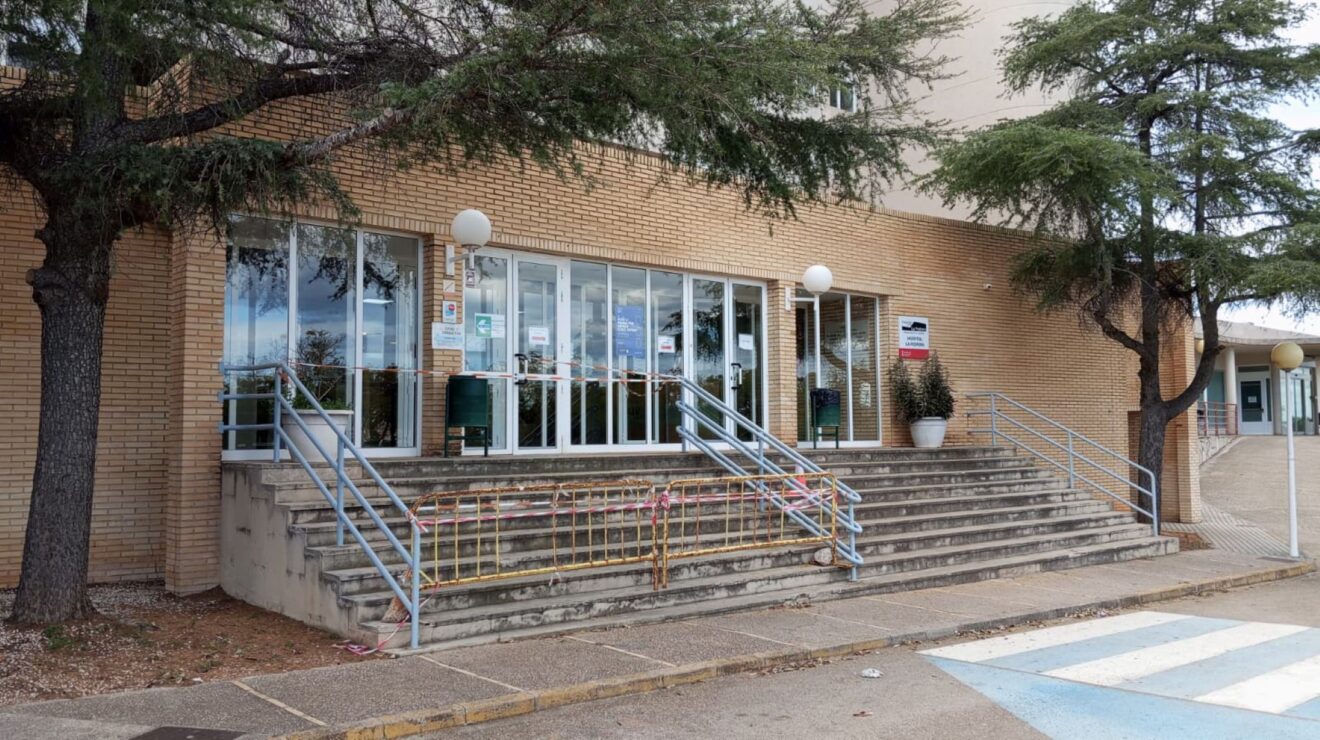 Gesamtansicht des Gebäudes des Krankenhauses La Pedrera in Dénia