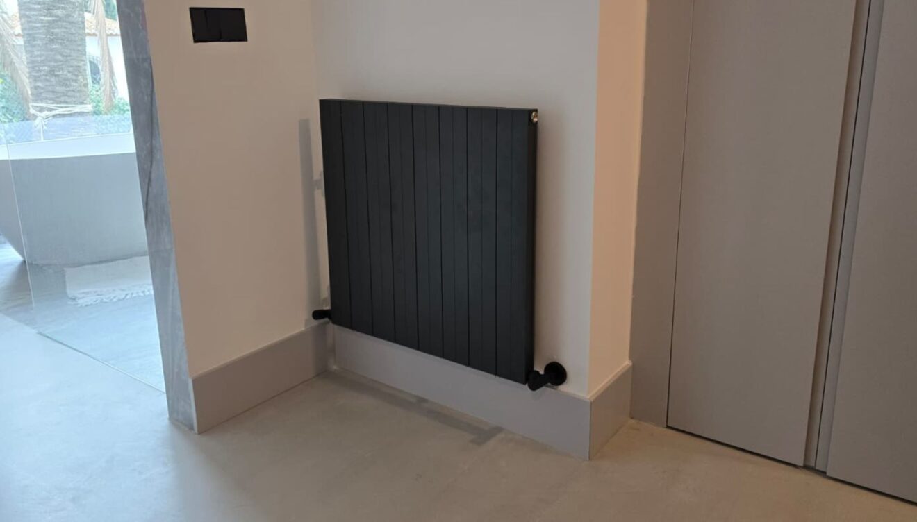 Die perfekte Verbindung zwischen der Aluminiumbatterie und dem hocheffizienten Steuerungssystem