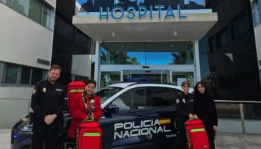 material de primeros auxilios donado por hcb denia para su uso en coches de la policia nacional