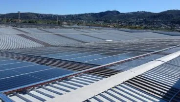 sistema de autoconsumo industrial con inversor de 100 kw