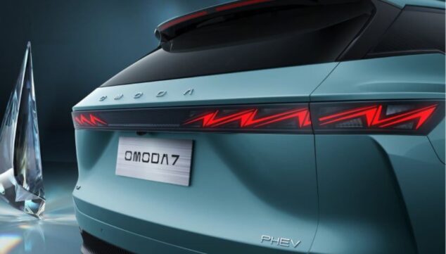 Immagine: Vista posteriore dell'interno dell'auto con distribuzione funzionale dello spazio