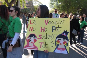 Manifestante en la concentración por la educación pública en Dénia