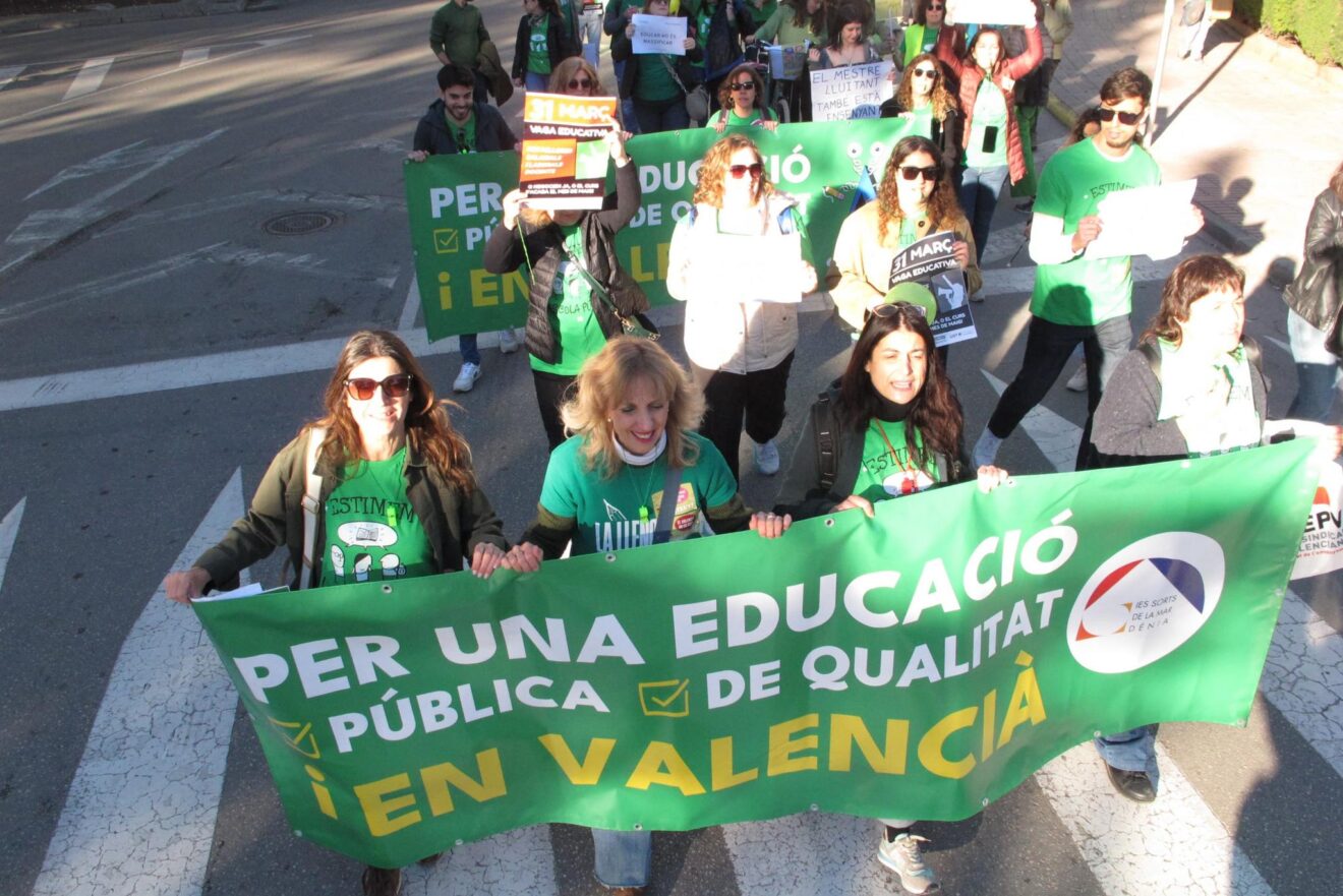 Manifestación por la educación pública en Dénia