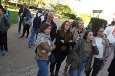 Concentración de la comunidad educativa por la educación pública en Dénia