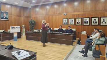 Ana Sala, alcaldesa de Calp, en la reunión sobre el Museu de la Festa