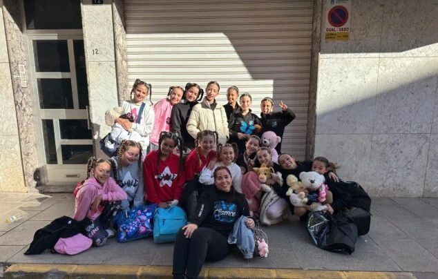 Las bailarinas de Calp y Benitatxell logran múltiples podios en el campeonato solidario Dance in Action 3 bailarinas de calp durante su participacion en el campeonato solidario dance in action 2 scaled e1774965327507