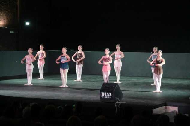bailarinas de calp durante su participacion en el campeonato solidario dance in action 6