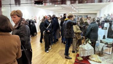 Benissa inaugura por el 8M su homenaje a las modistas 100