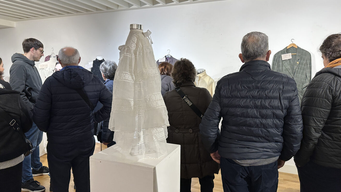 Benissa inaugura por el 8M su homenaje a las modistas 94