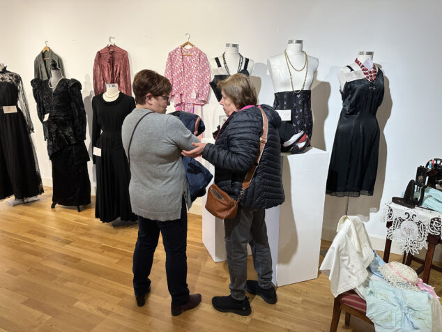 benissa prepara la exposicion fils de memoria por el 8m 03