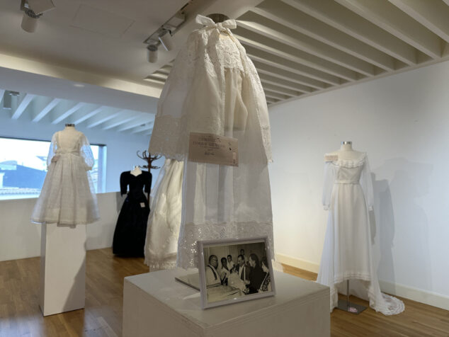 benissa prepara la exposicion fils de memoria por el 8m 36