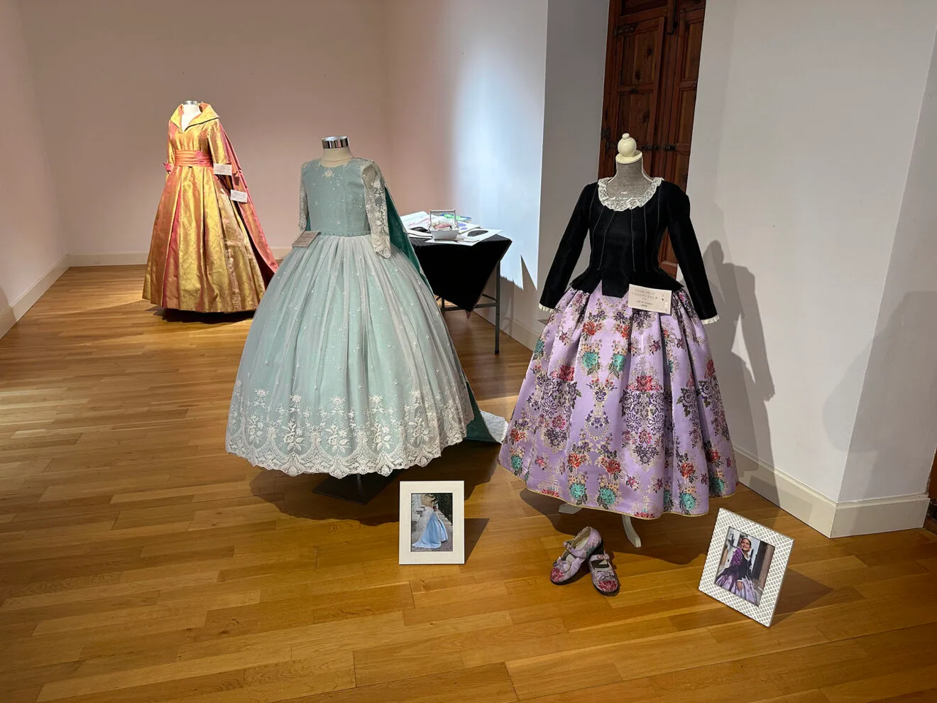 Benissa prepara la exposición 'Fils de memòria' por el 8M 39