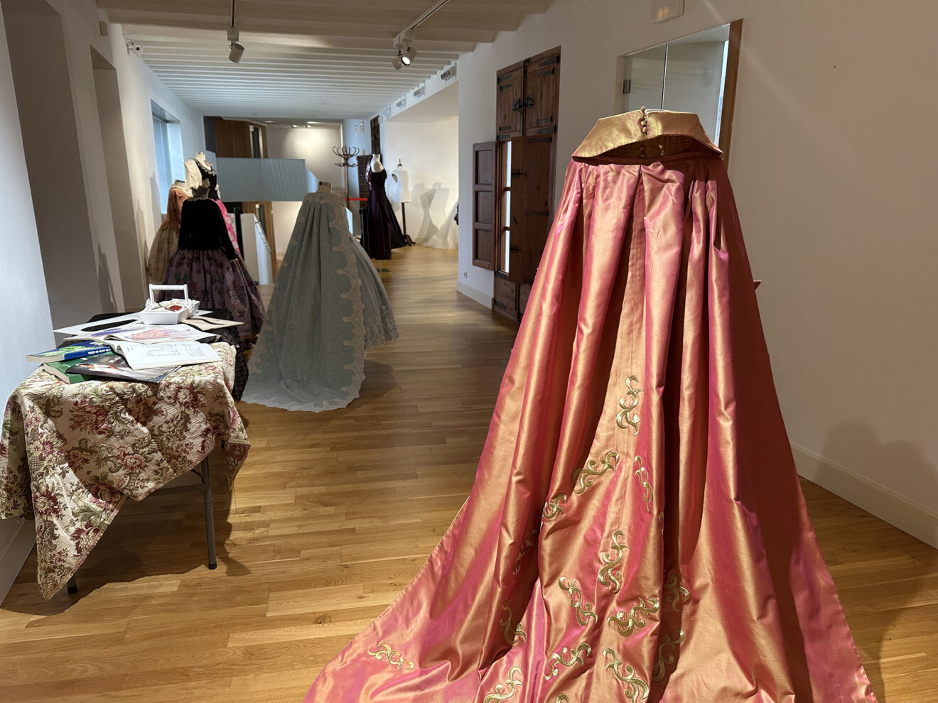 Benissa prepara la exposición 'Fils de memòria' por el 8M 42