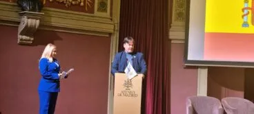 La alcaldesa y concejal de Calp en el Foro Global de Reconstrucción celebrado en Madrid