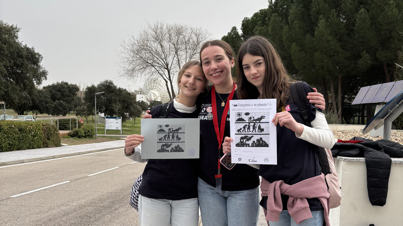 Carla Pérez Monserrat, Aina Galera Femenia e Inés Sendra Vinal, alumnas del IES de Xaló