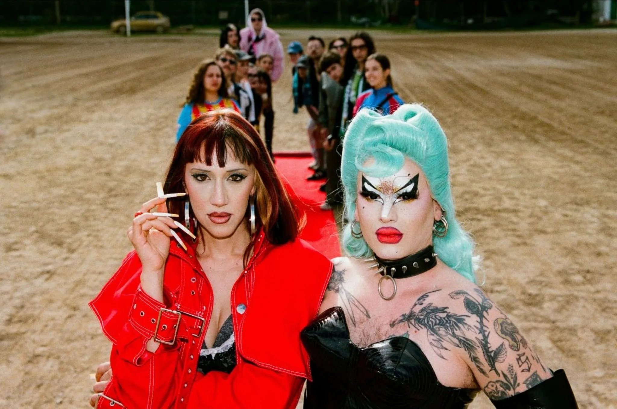clip del videoclip de manifassera la nueva colaboracion musical de sandra monfort y