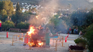 Cremà de la falla de la residencia Sant Llúcia de Dénia