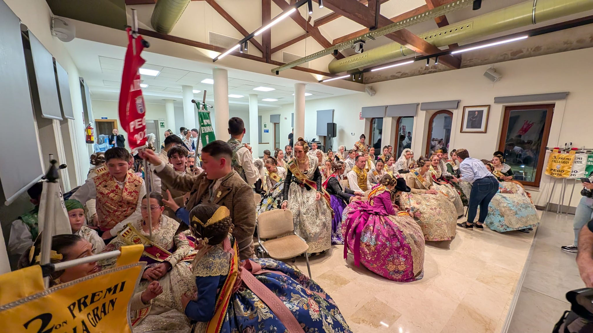 el salon de plenos de pego en la entrega de premios de las fallas 2026