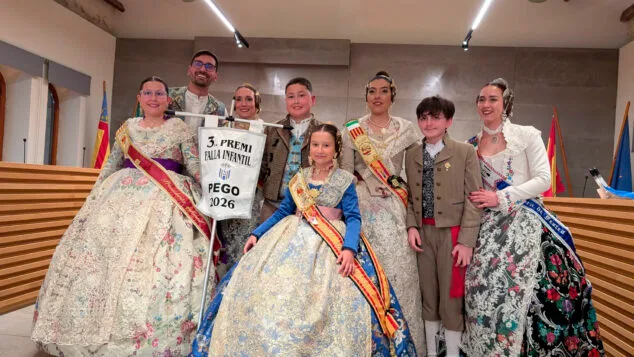 Convent y La Font ganadoras del Primer Premio a los monumentos de las Fallas de Pego 2026 17 entrega de premios de las fallas de pego 2026 17