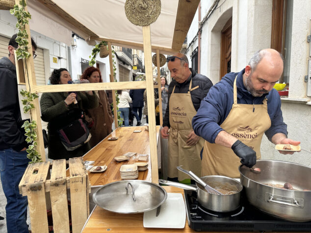 De estrellas Michelin a la receta de las amas de casa: Benissa se desborda con 'Essència, putxero de polp' 76 essencia putxero de polp de benissa 2026 98