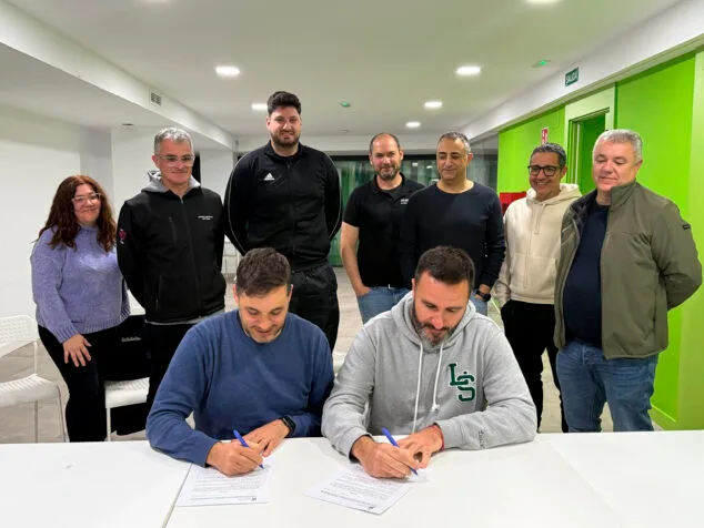 firma del convenio entre el ajuntament dondara y la associacio escoles esportives dondara para 2026