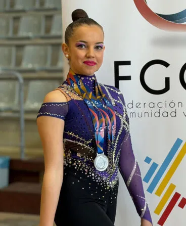 Gimnasta de Calp con las medallas