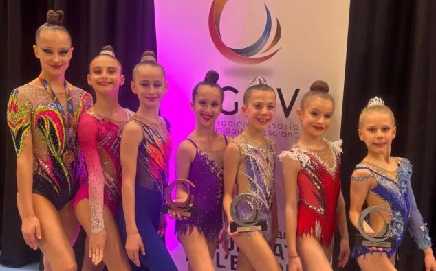 Imagen: Gimnastas del Club de Calpe clasificadas para el Nacional