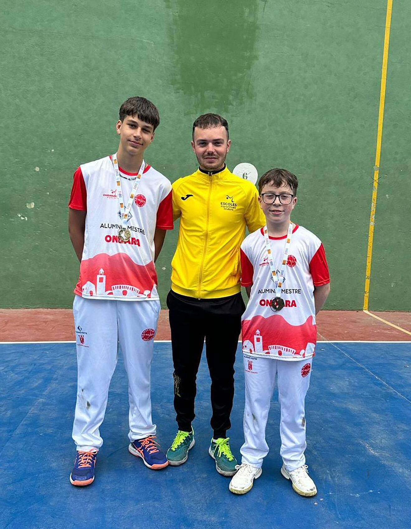 Los pilotaris Arnau Montilla y Aleix Contrí