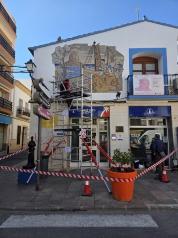 Inicio de los trabajos de diagnóstico del mosaico de Gastón Castelló en Calp