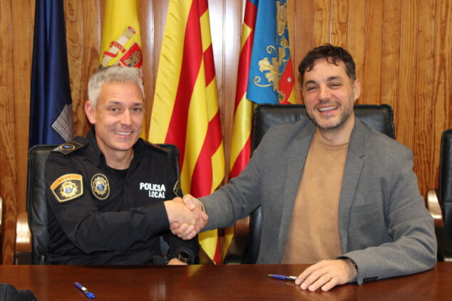 Bild: Neuer örtlicher Polizeibeamter in Ondara