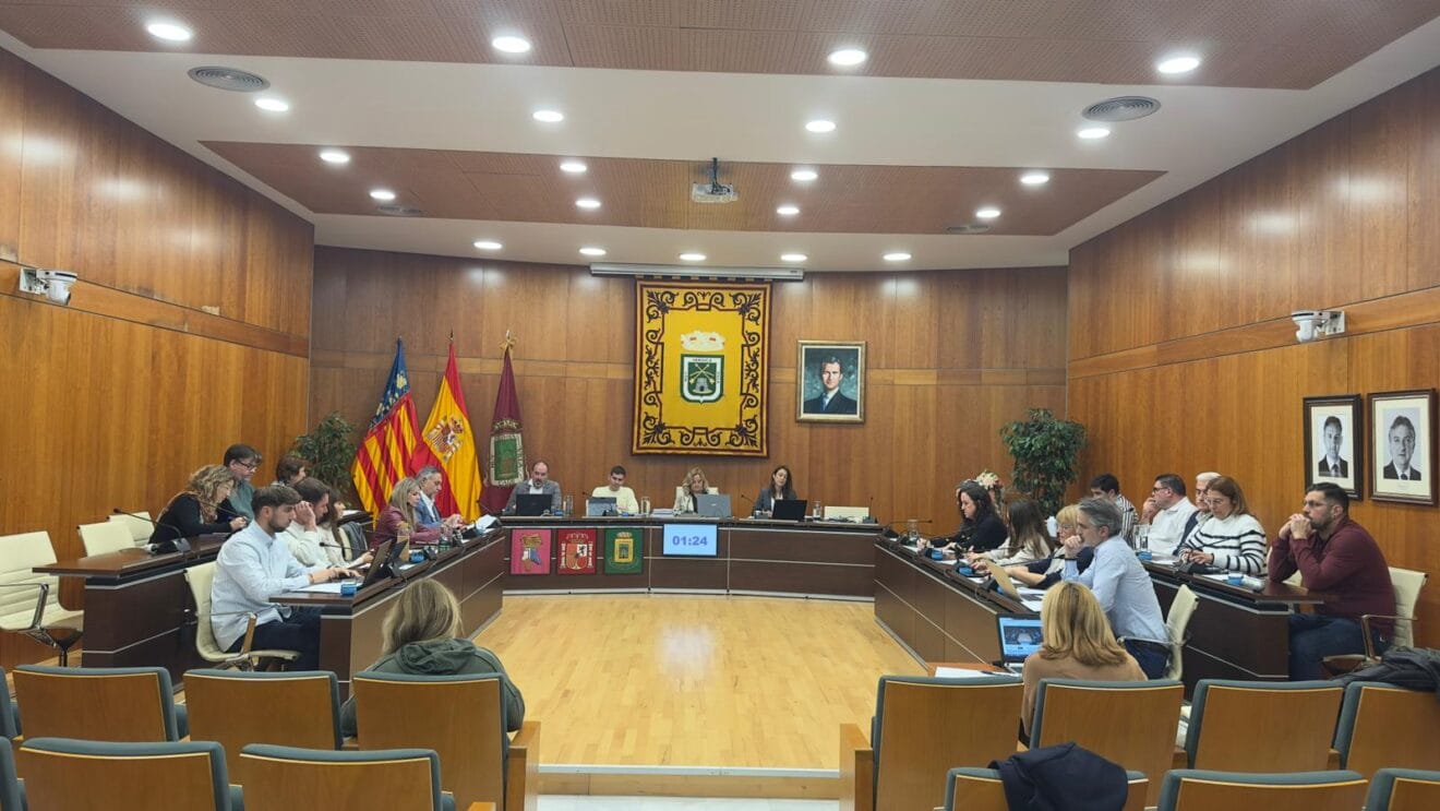 Pleno en Calp
