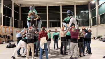 Preparación de la Muixeranga de la Marina Alta para su actuación en la Magdalena de Castellón (39)