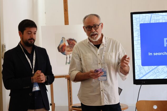 La Marina Alta se lanza a Europa con el proyecto RE:START para impulsar su atractivo territorial 4 Imagen: Sergi Ferrús y Andreu Garrido durante la presentación de la Marina Alta en el proyecto europeo RE:START en Portugal.