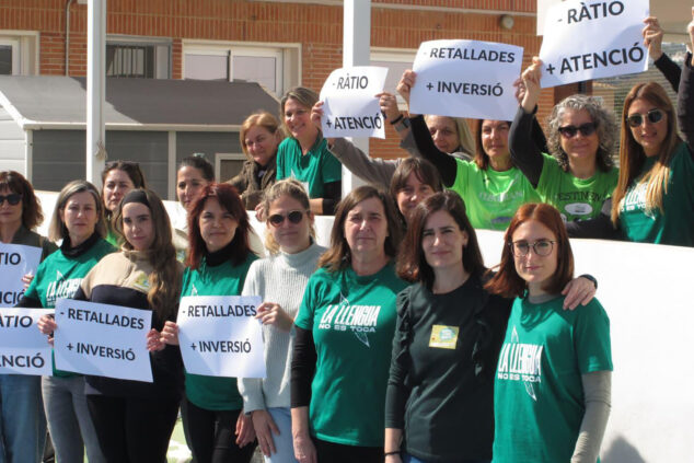 Imagen: Protesta educativa en el CEIP Pou de la Muntanya de Dénia (archivo)