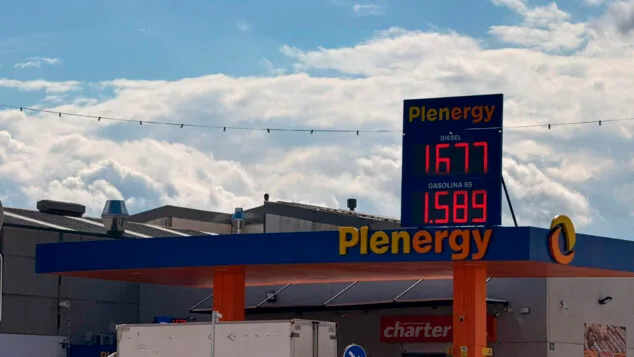 Imagen: Rótulos de una gasolinera de Benissa a fecha 9 de marzo 2026