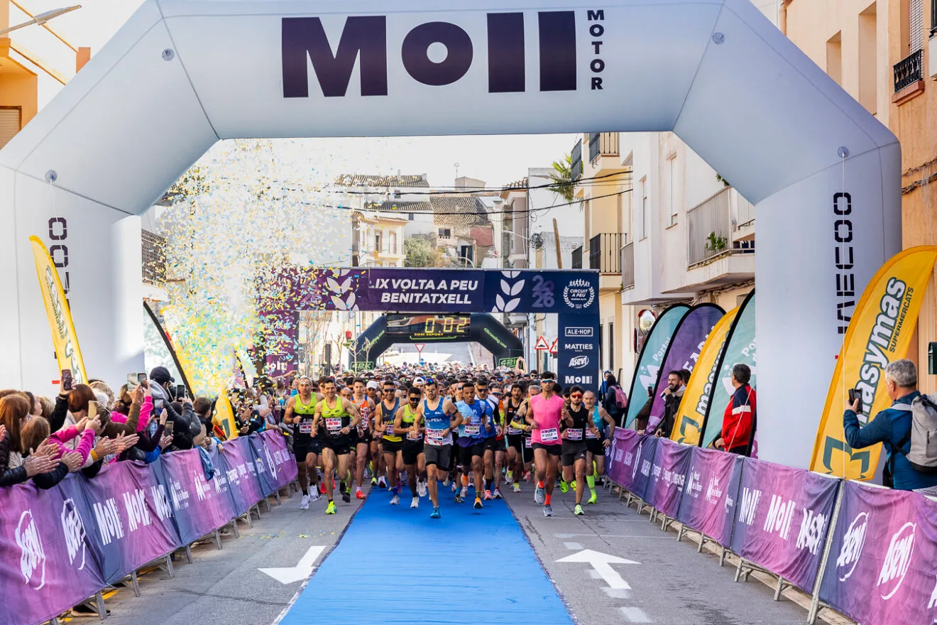 Salida de la Volta a Peu a Benitatxell