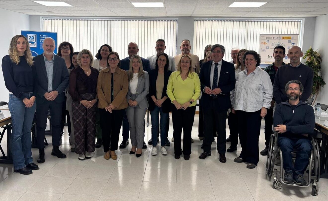 Visita institucional de Labora a la sede de CREAMA en Dénia