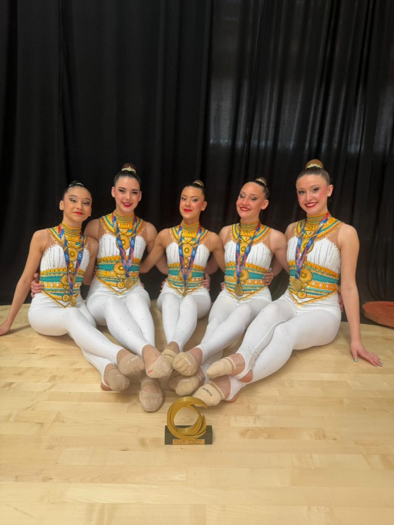 El conjunto cadete del CG Les Marines, campeonas autonómicas