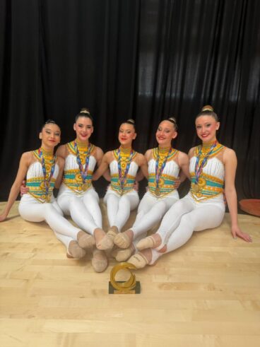 El conjunto cadete del CG Les Marines, campeonas autonómicas