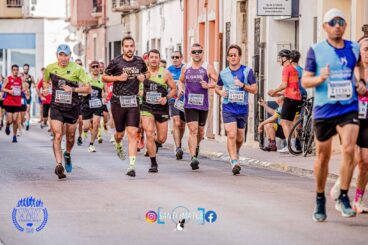 Corredores participantes en una prueba del Circuit a Peu Marina Alta