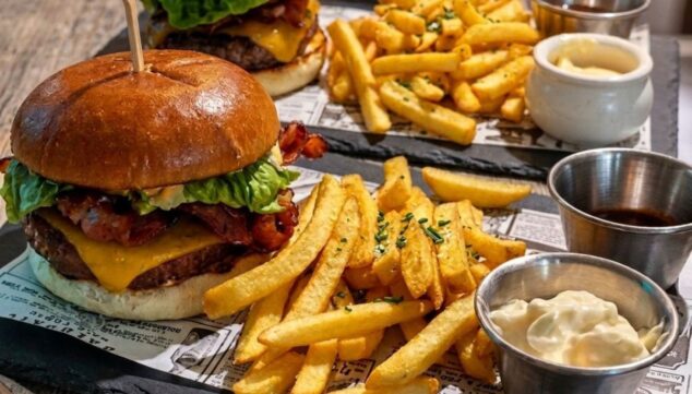 el restaurante en denia que sirve la hamburguesa artesana mas buscada de la zona