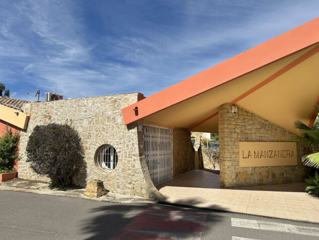 Imagen: Entrada a La Manzanera de Calp