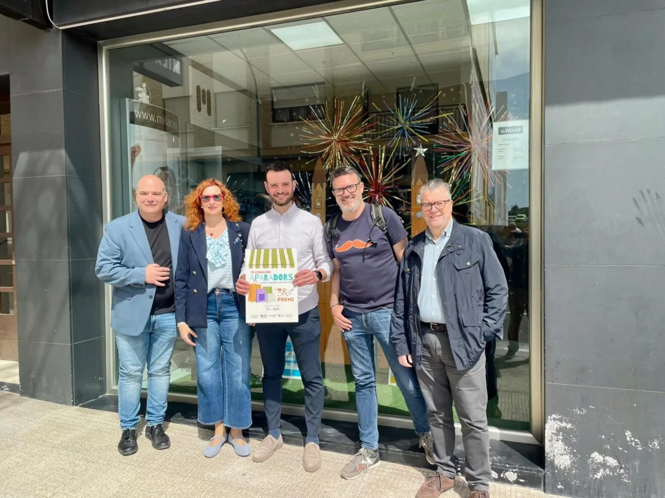 Entrega del tercer premio del Concurso de Escaparates a Milar Giner