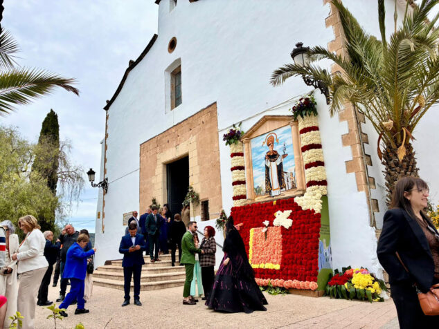 Imagen: Ermita de Sant Vicent Ferrer en el día grande de Teulada