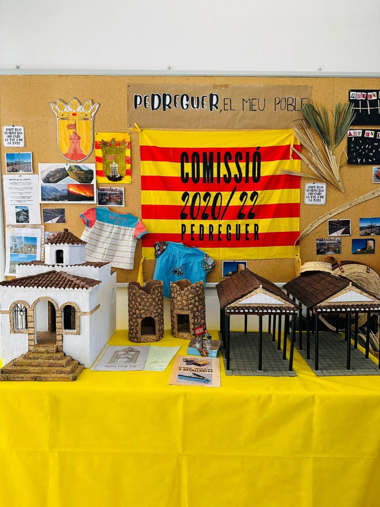 Exposició sobre Pedreguer realitzada pels alumnes de l'Alfàs