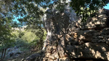 Formación rocosa del Colló del Bou, un desprendimiento milenario de Segària