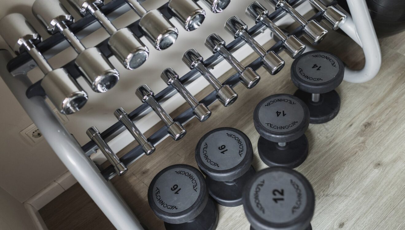 Gimnasio equipado con vistas panorámicas a la playa