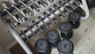 Gimnasio equipado con vistas panorámicas a la playa