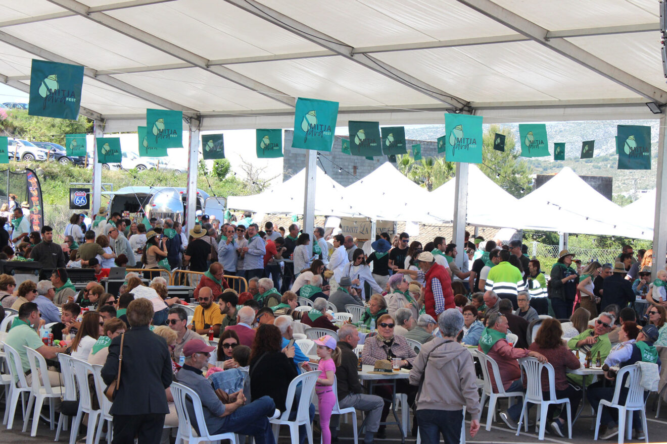 Gran ambiente en el Mitjafava Fest 2026 de Benitatxell